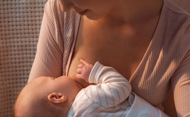 allaitement mixte entre maman et bébé