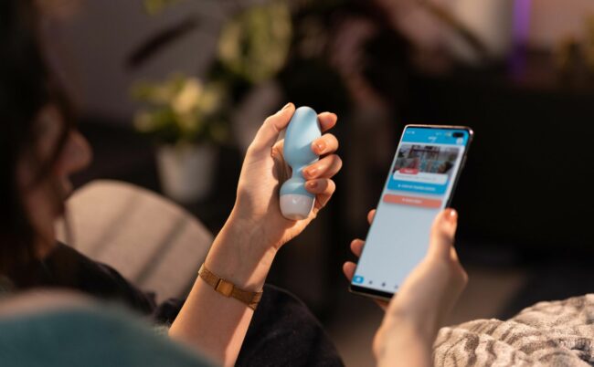 rééducation du périnée à domicile avec la sonde Emy Trainer