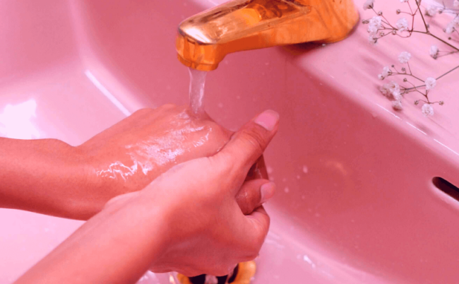 incontinence anale chez la femme les solutions robinet rose