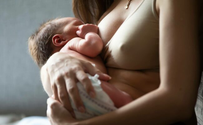 comment soigner une mastite quand on allaite