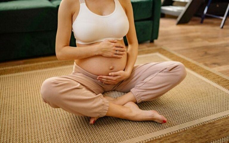 Interpréter les mouvements du bébé in utero