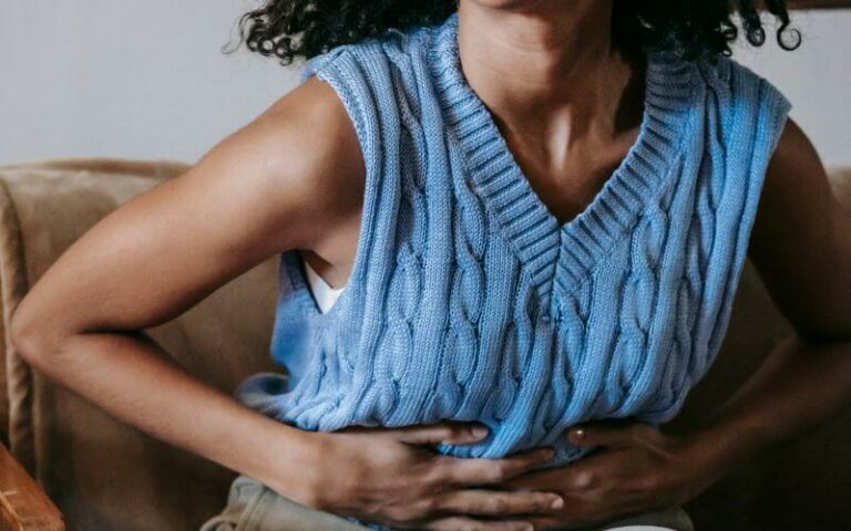 Descente de vessie (cystocèle) : symptômes, stades et solutions